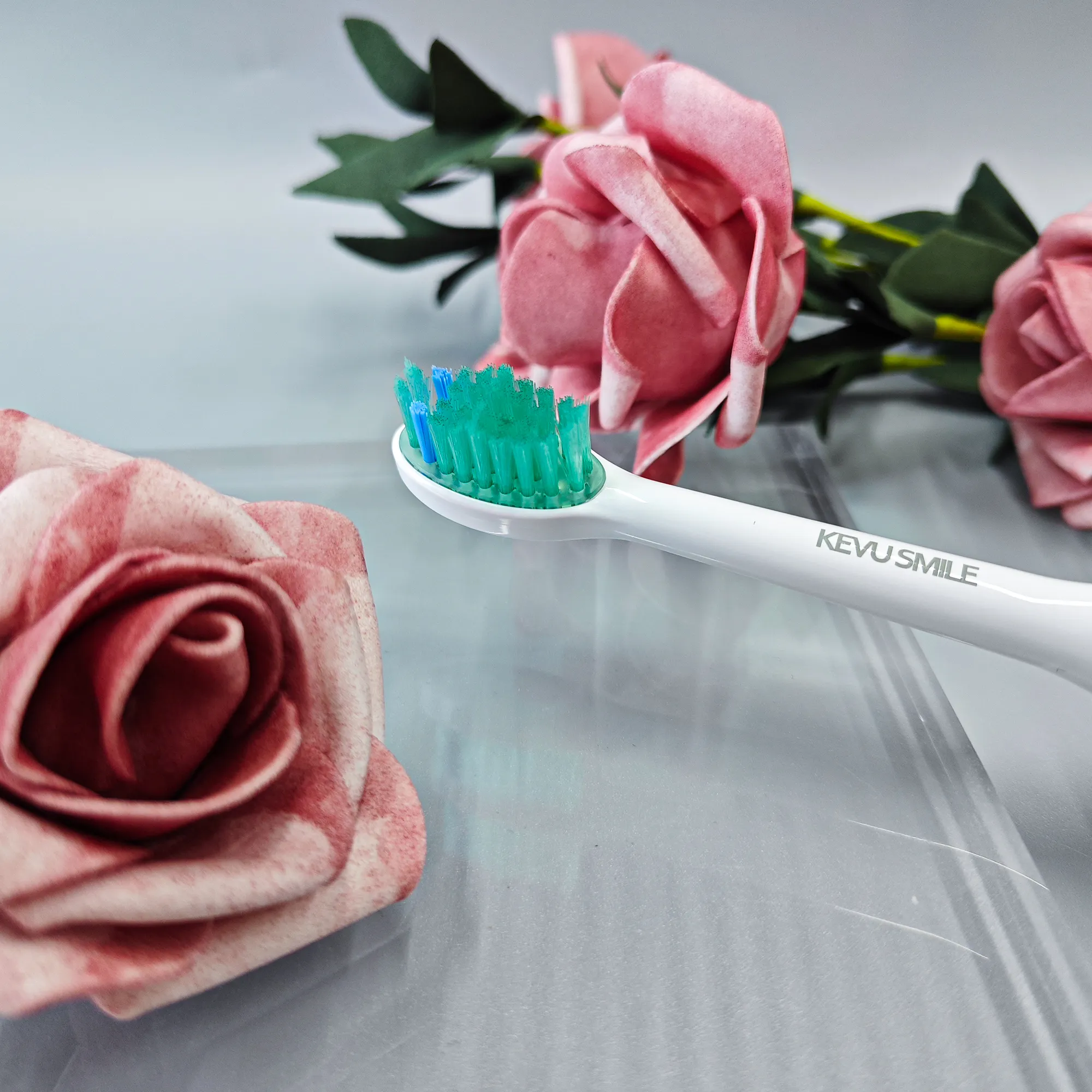 1-kevu-smile-electric-toothbrush-full-kit-box