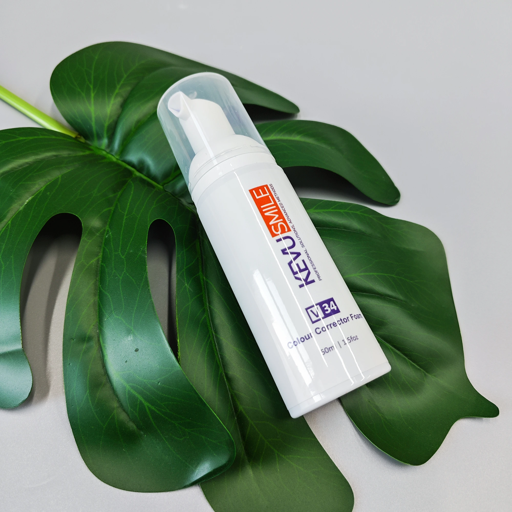 11-kevu-smile-v34-foam-on-monstera-leaf