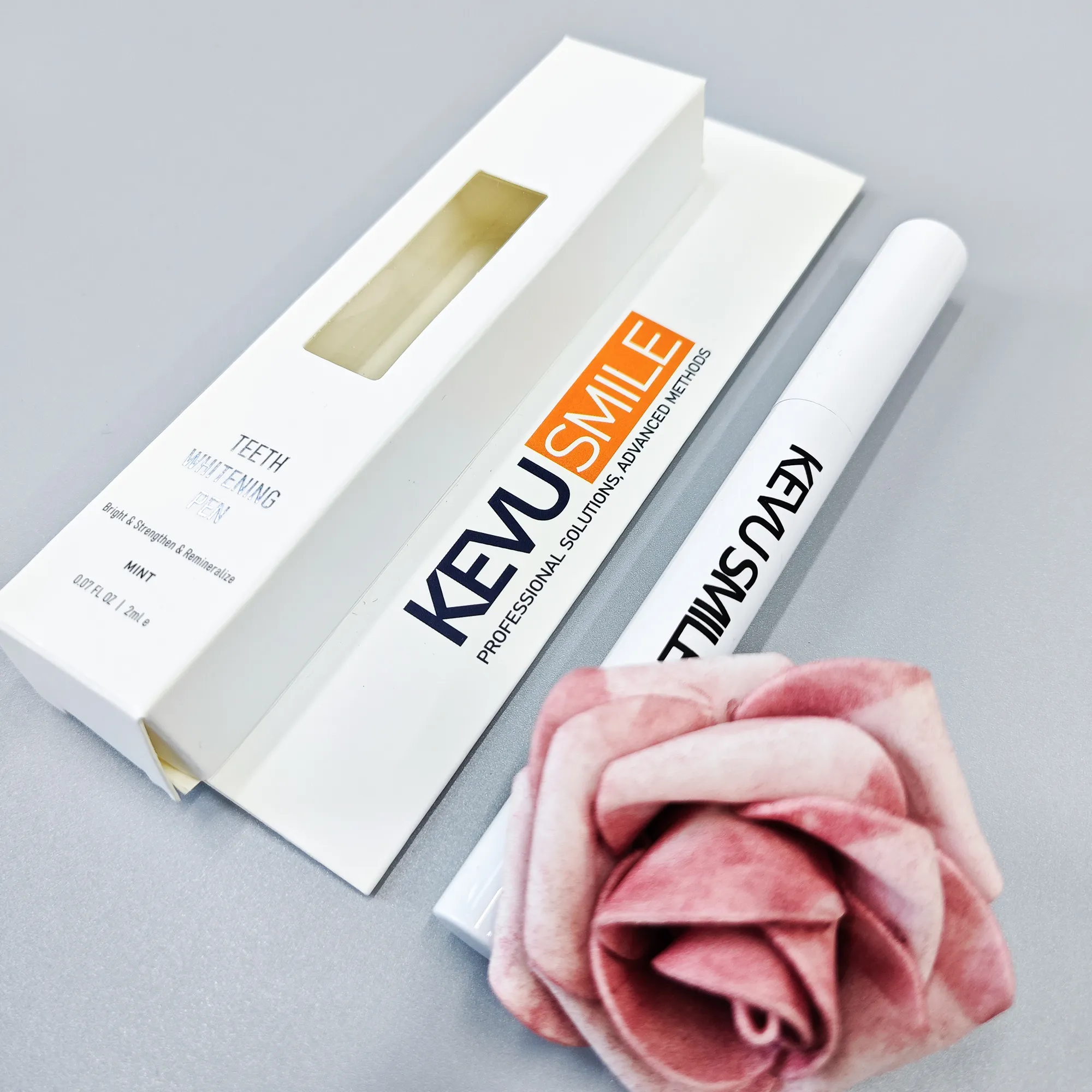 30-kevu-smile-whitening-pen-with-rose-and-box