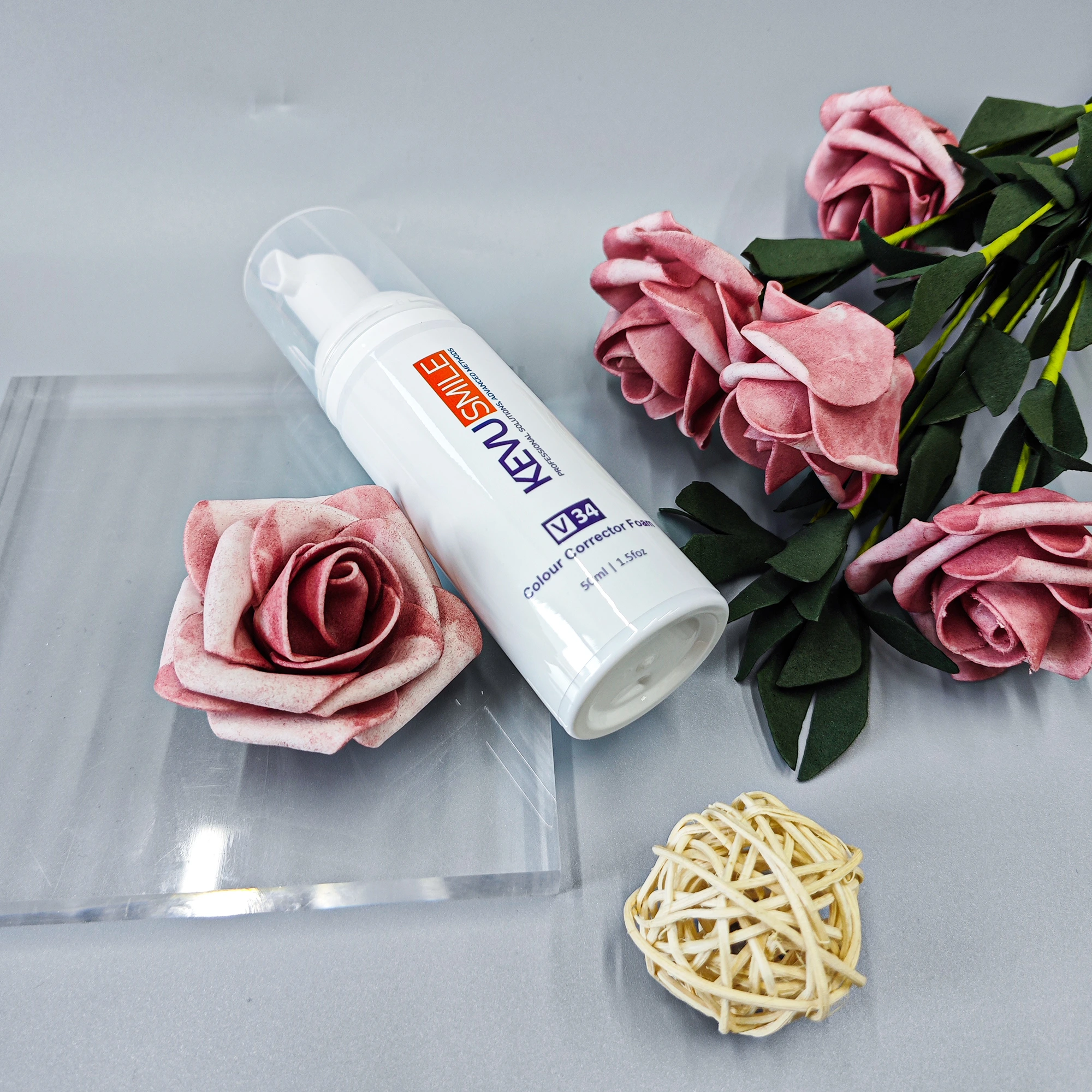 8-kevu-smile-foam-product-flatlay-roses